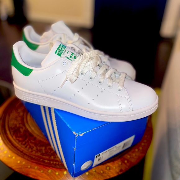 adidas Other - NWT Adidas Sam Smith Size 8.5 (Men’s Size)